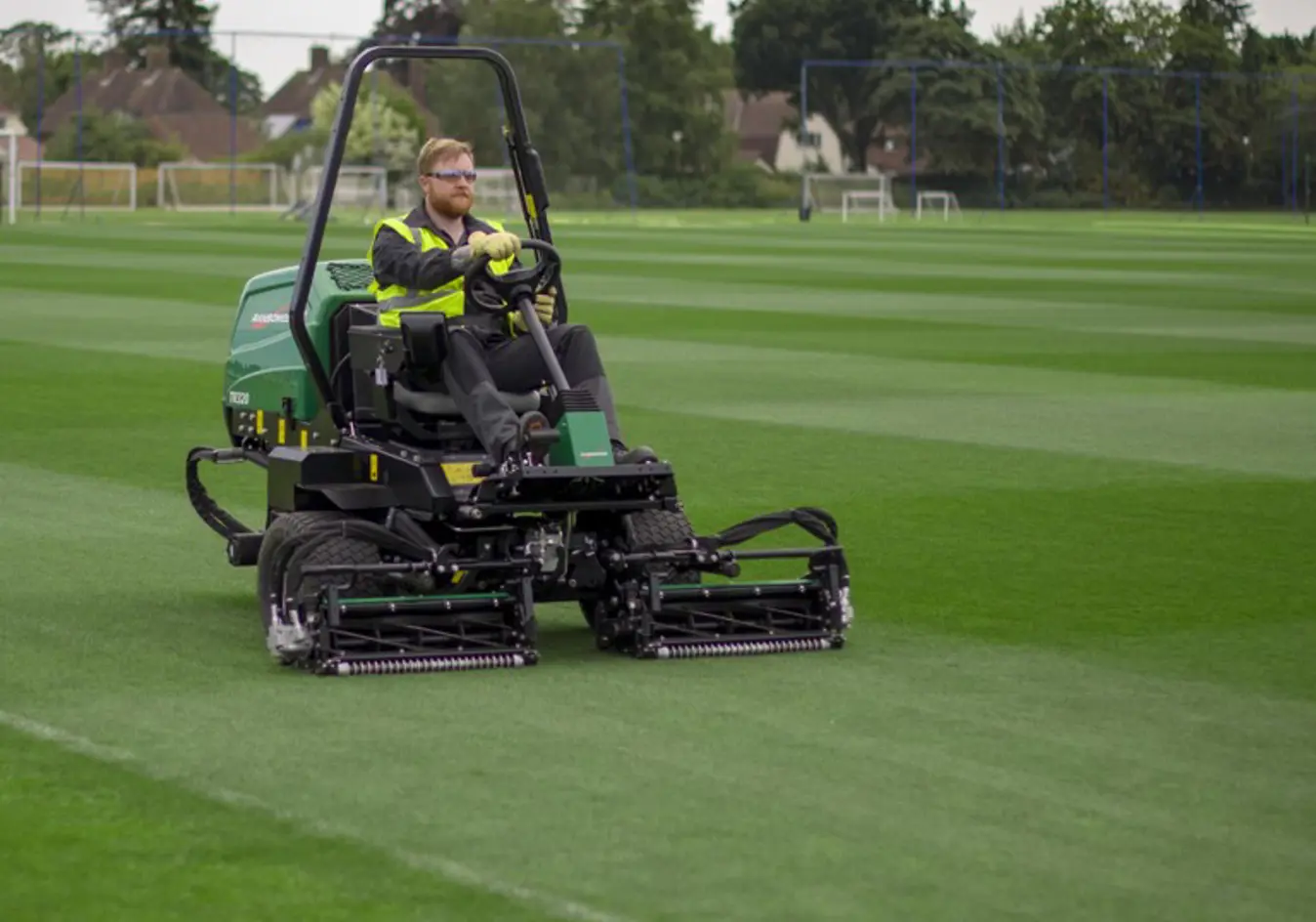 RANSOMES: TR320