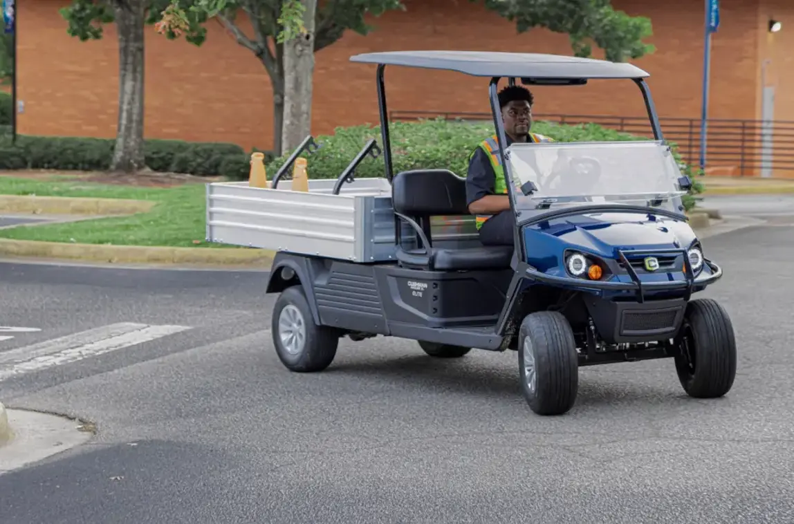 CUS_COM_2024_HaulerXL_CC_5962.jpg.webp