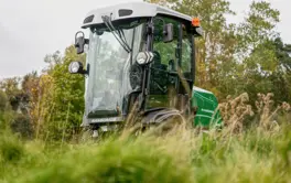 Ransomes MP670 Cabin - 1.jpg