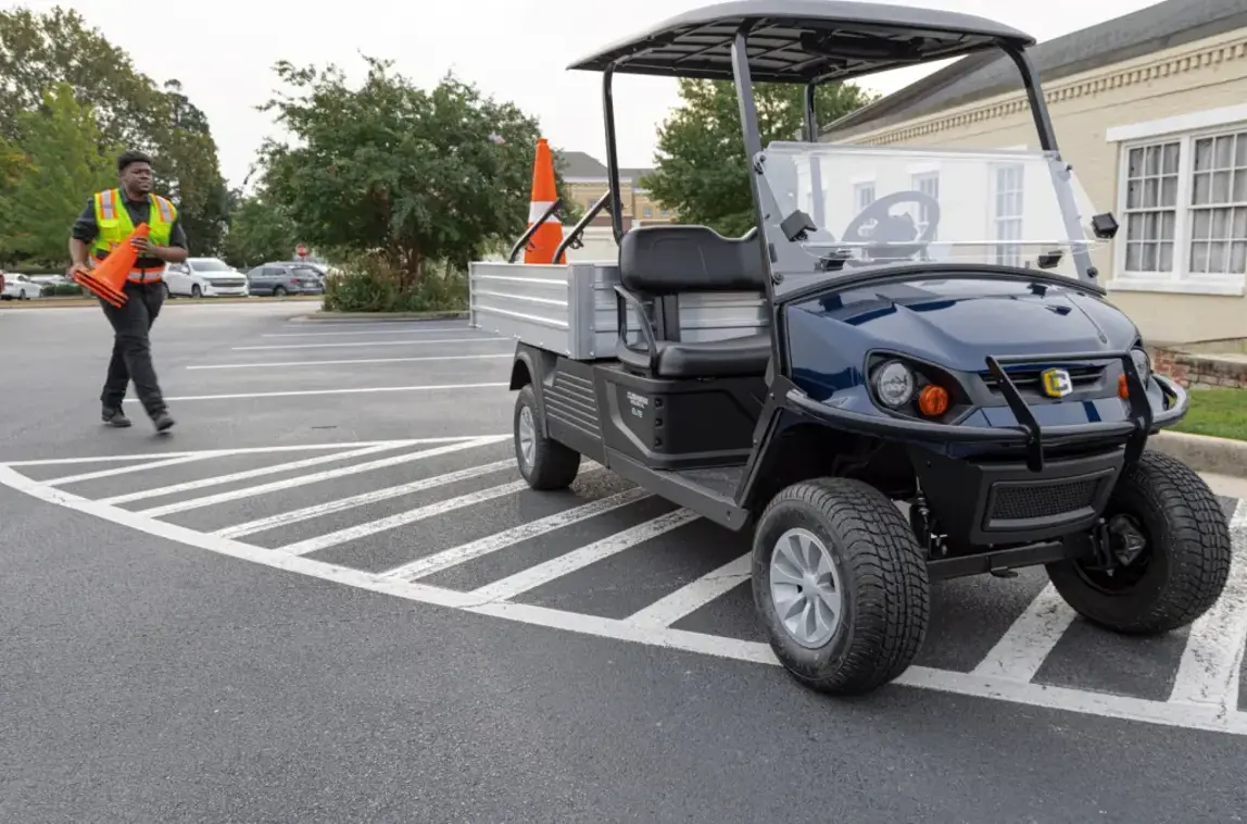 CUS_COM_2024_HaulerXL_CC_6008.jpg.webp
